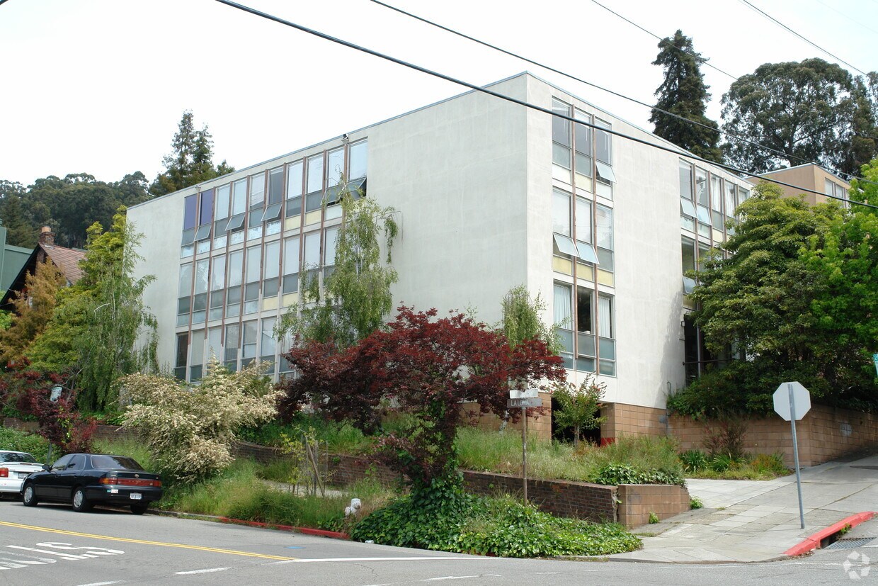 Foto principal - 2701 Ridge Rd