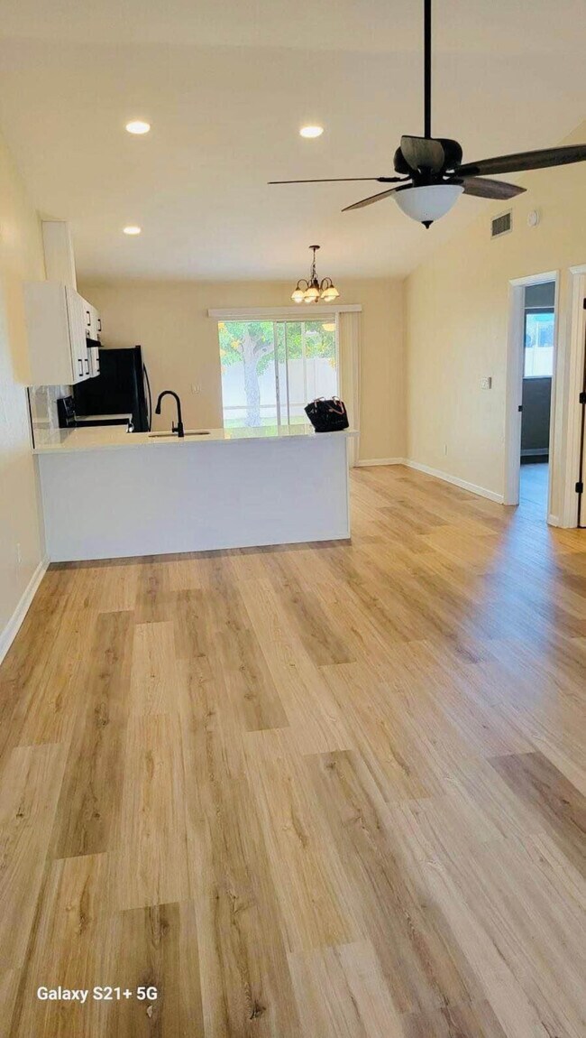 Foto del edificio - 640 SE 13th Ave