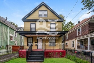 Building Photo - 339 W Calthrop Ave