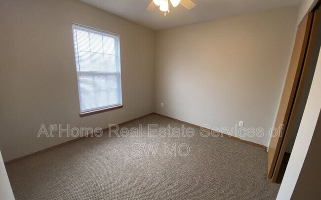 Foto del edificio - 858 S Campbell Ave