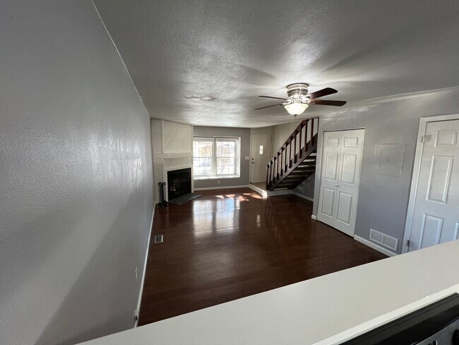 Building Photo - 9684 W Chatfield Ave