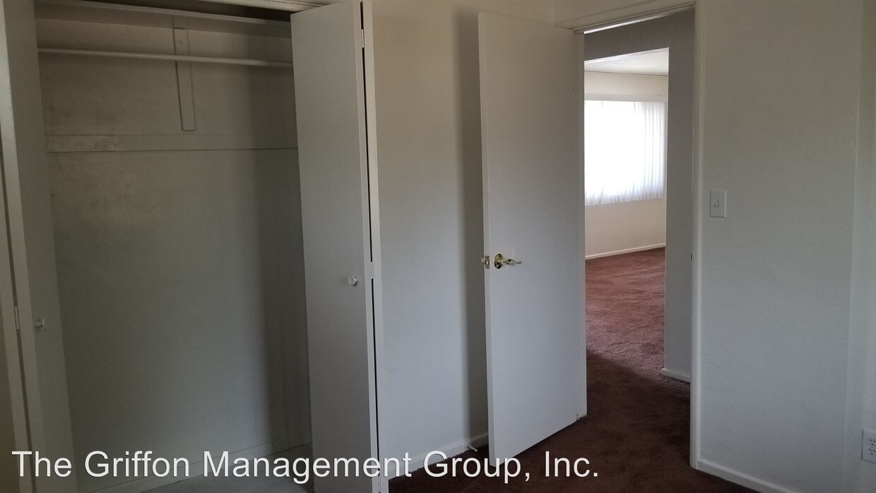 Building Photo - 2 br, 1 bath House - 451 North 14th Street