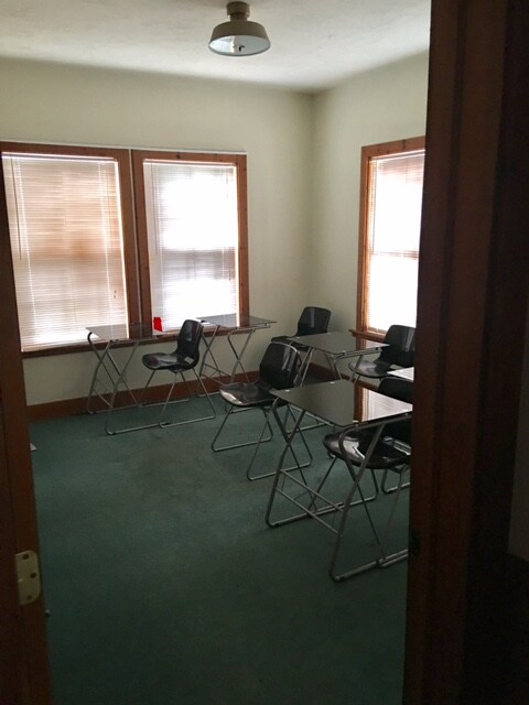 Foto del edificio - 304 N Meridian St