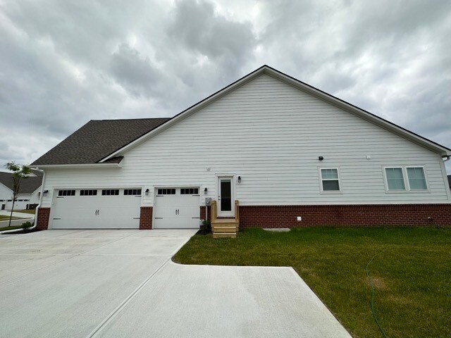 Building Photo - 14192 Kodiak Dr