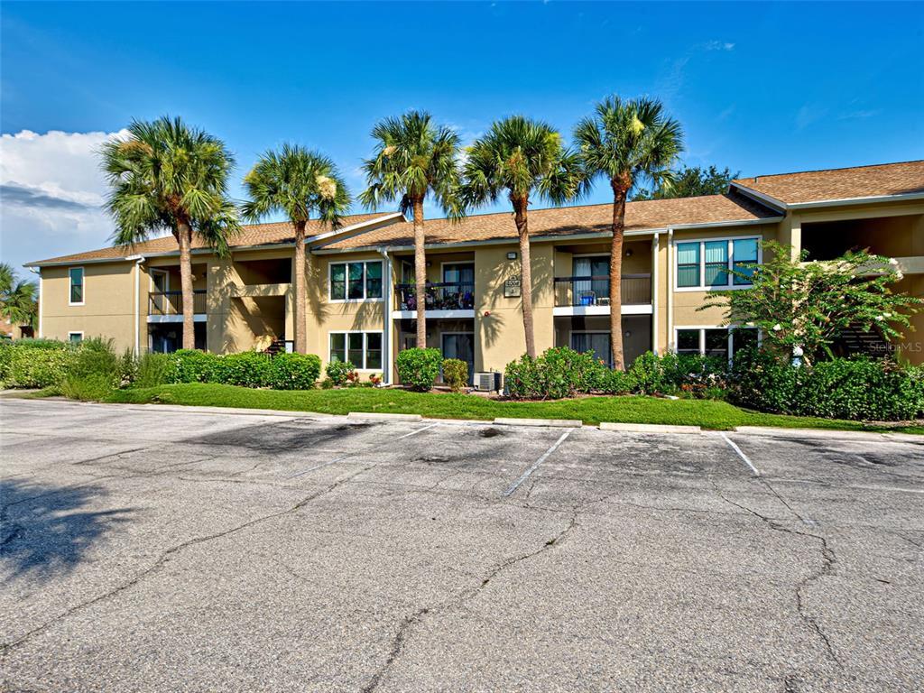 Foto principal - 4008 Crockers Lake Blvd