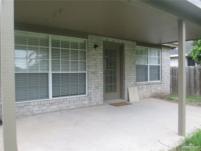 Foto del edificio - 2308 E 20th St