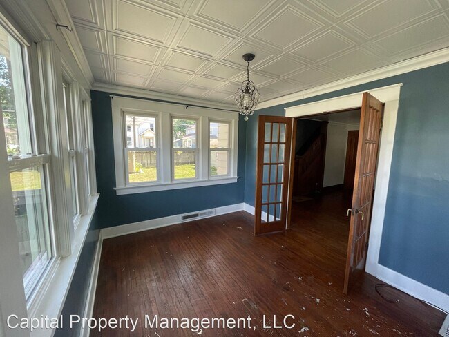 Building Photo - 3 br, 1.5 bath House - 403 Englewood Ct.