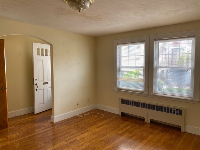 Foto del edificio - 460A Highland Ave