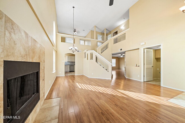 Building Photo - 10933 Bullseye St