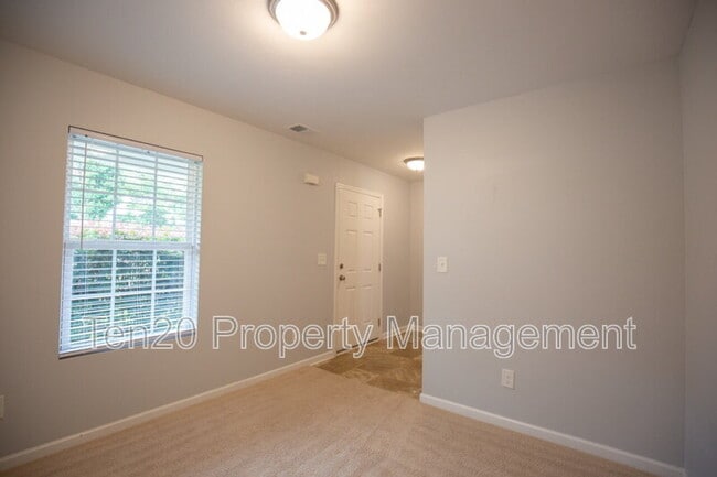 Foto del edificio - 316 Irish Ln