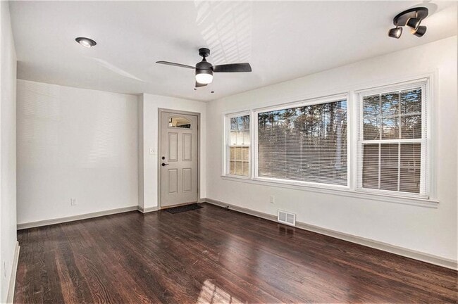 Building Photo - 2105 Fellowship Rd