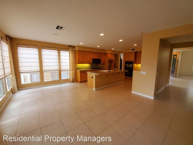 Building Photo - 5 br, 3 bath House - 35683 Stock Street
