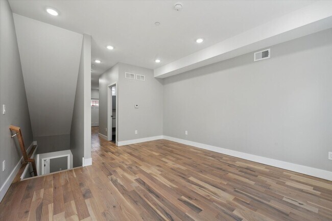 Foto del edificio - 5412 Delancey St
