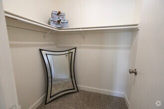 1 BD, 1 BA - 720SF - The Reserve