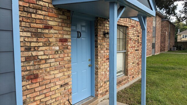 Building Photo - 1658 Starboard Dr