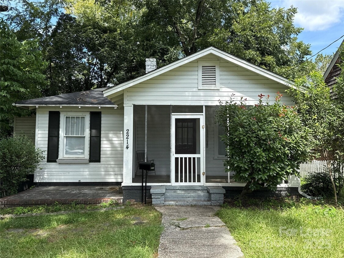 Primary Photo - 2214 Floral Ave