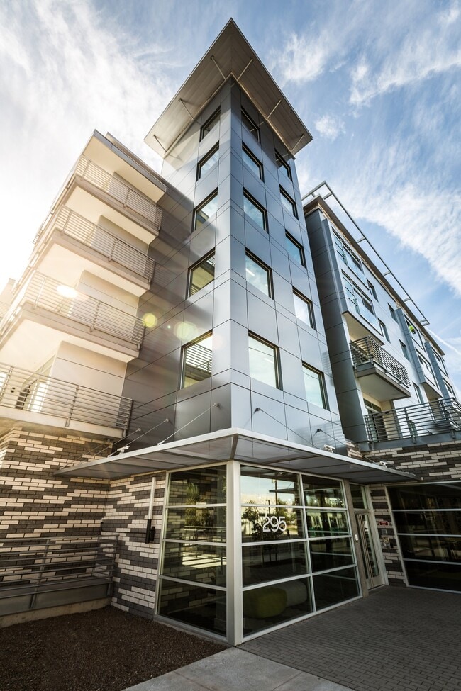 Front Entrance - Linear Apartment Homes