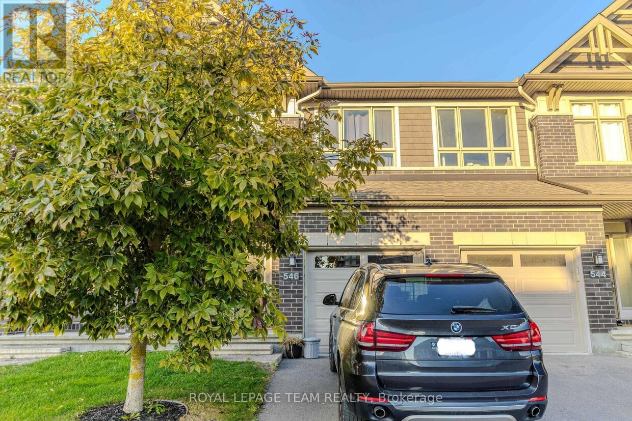 Primary Photo - 546 Triangle St