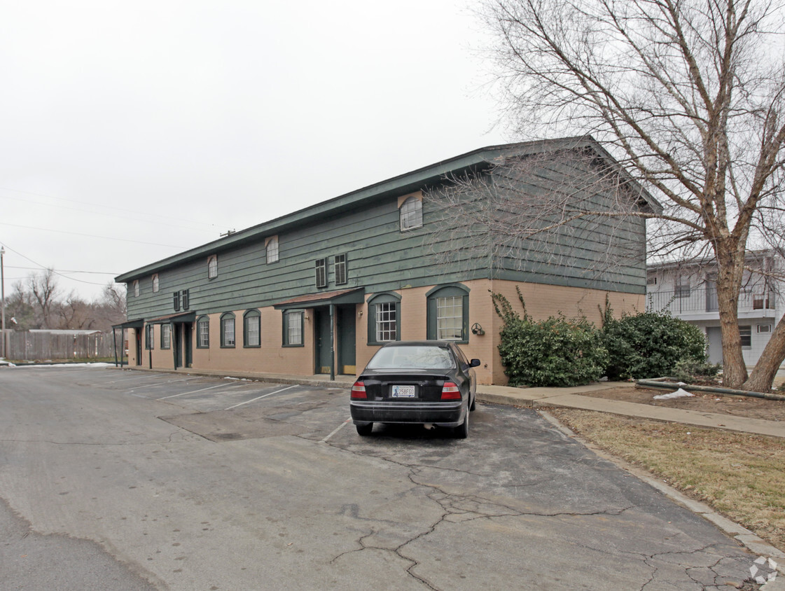 Building Photo - Copperwood Apartments