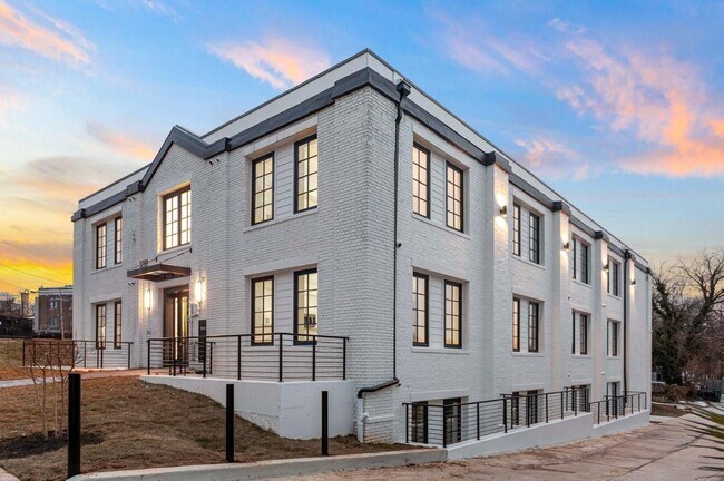 Image showcasing Langdon Apartments for Rent with High Ceilings - Washington, DC ...