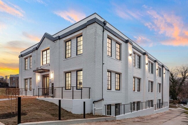 The Santmyers - The Santmyers Apartments