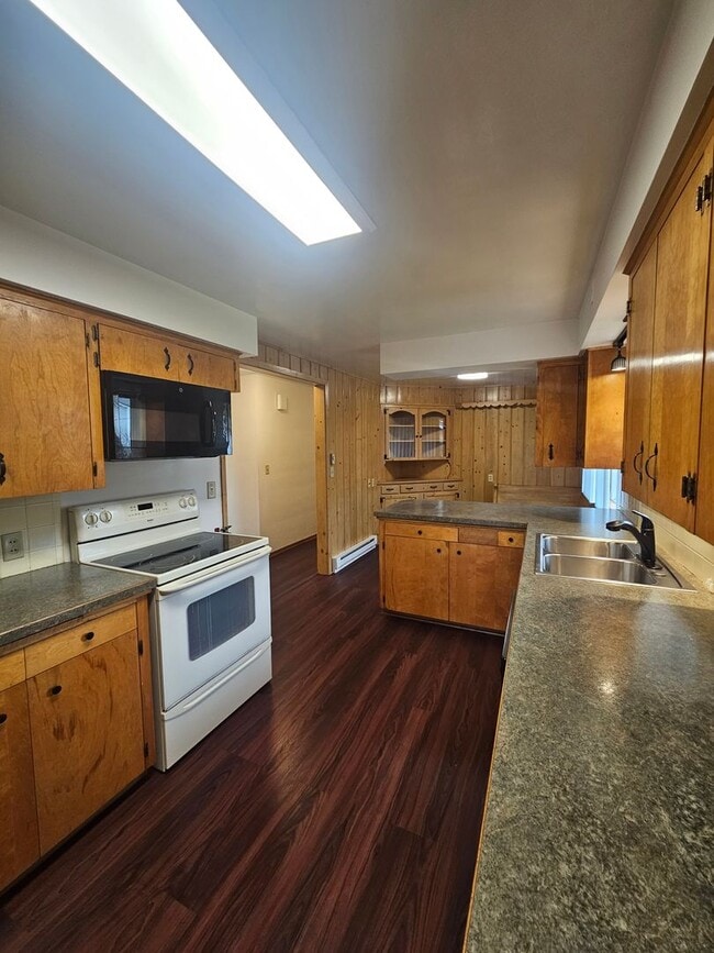 Foto del edificio - 1404 S Cherry St