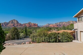 Building Photo - 540 Panorama Blvd