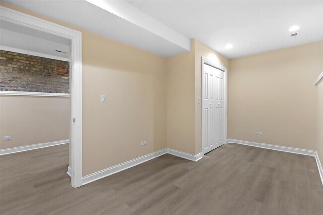 Foto del edificio - 1635 N Ashland Ave