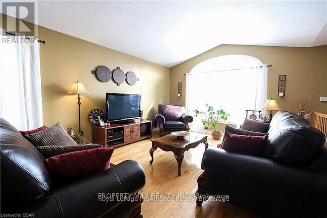 Building Photo - 12 Christopher Ct