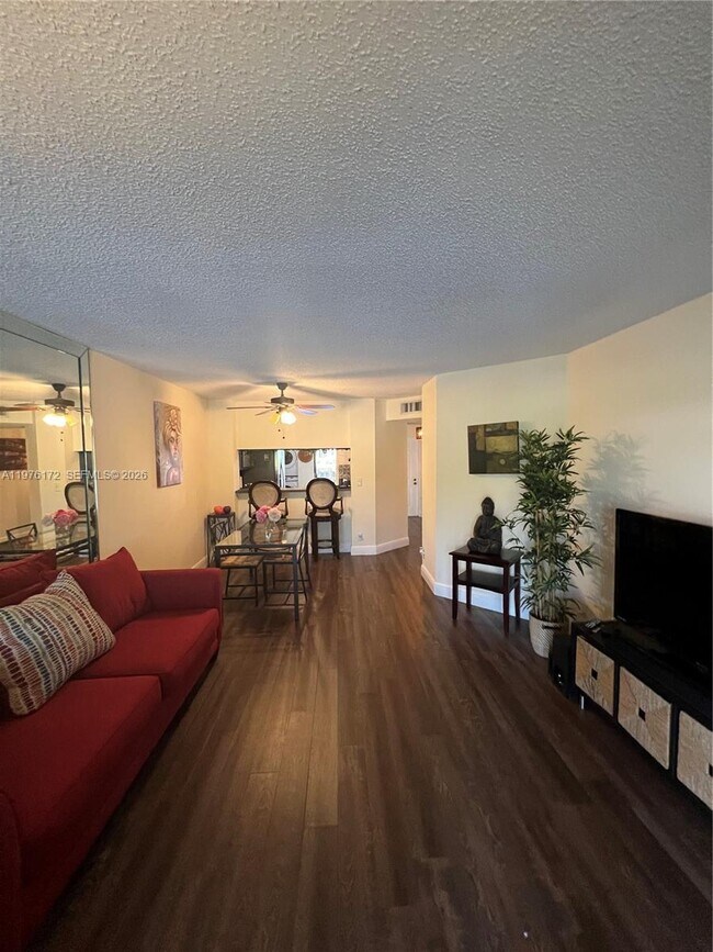 Foto del edificio - 5533 Courtyard Dr