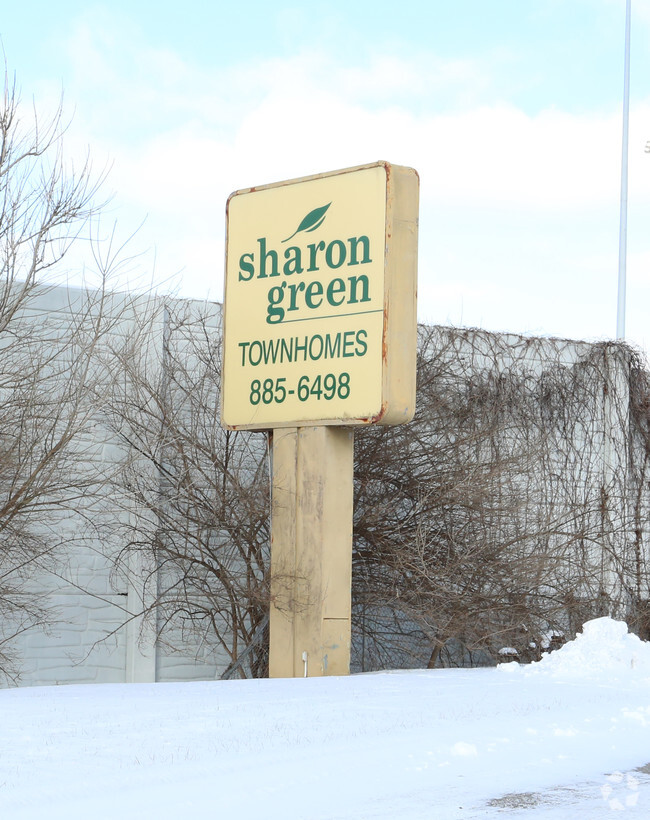 Building Photo - Sharon Green Townhomes