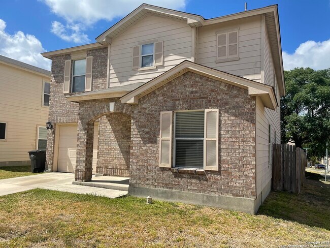 Foto del edificio - 13 Palomar Hills