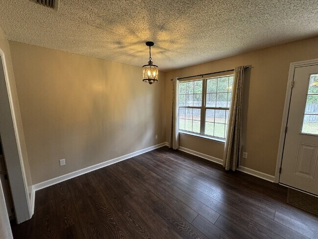 Building Photo - Home for Rent