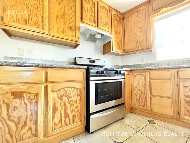 Foto del edificio - 4033 Sunset Blvd