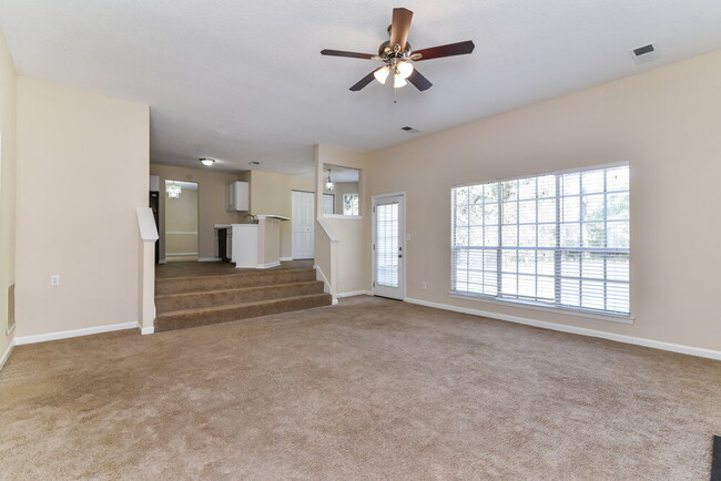 Building Photo - 3075 Countryside Ln SW