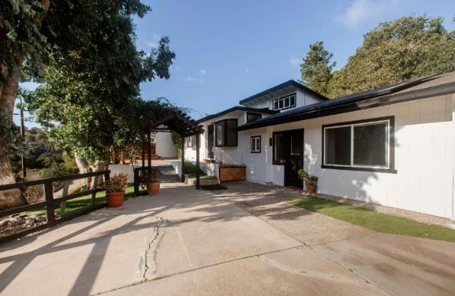 Building Photo - 43 Laureles Grade