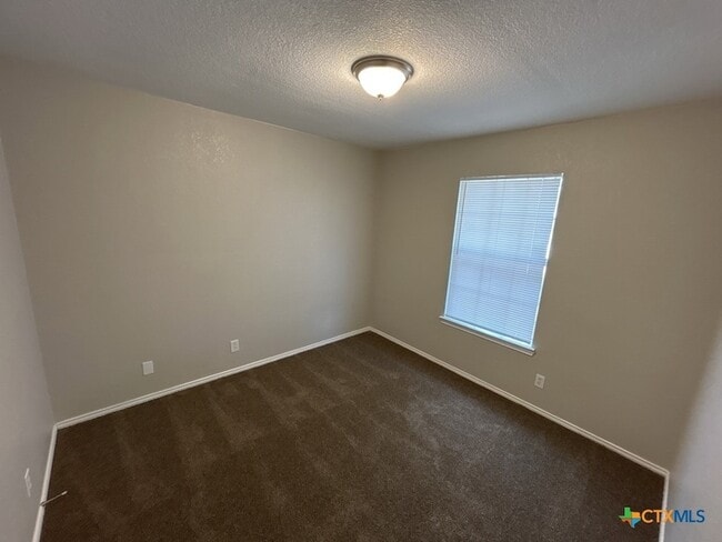 Building Photo - 4507 Lonesome Dove Dr