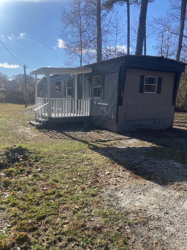 Building Photo - 251 Kilcrease Rd