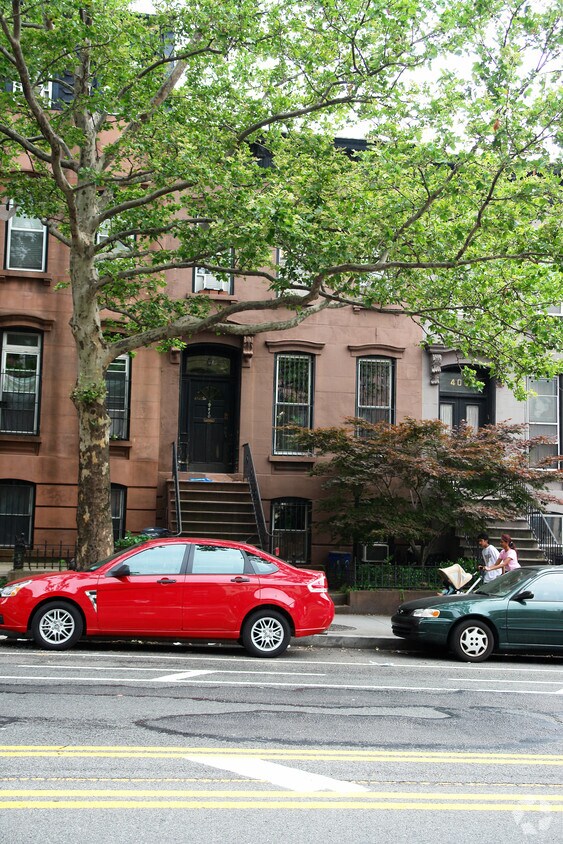 Primary Photo - 410 9th St