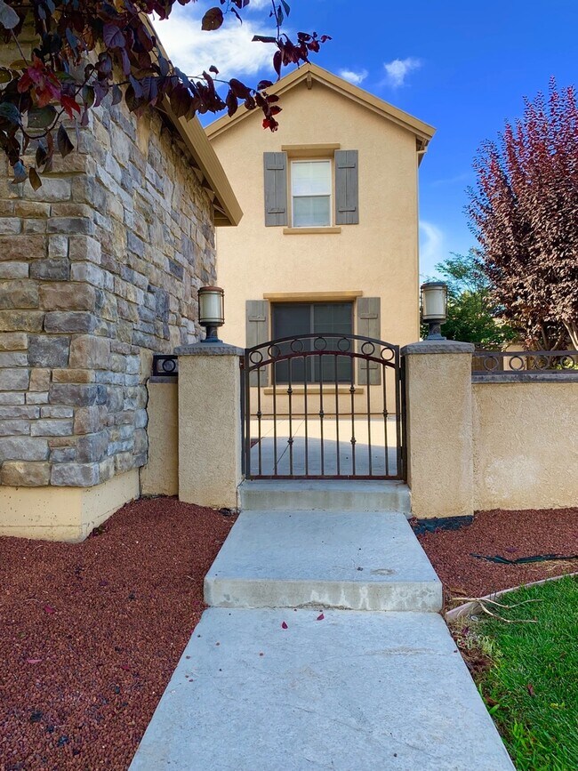 Foto del edificio - Gorgeous home in Patterson