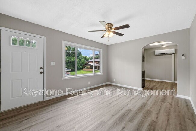 Foto del edificio - 103 Cayce Ave