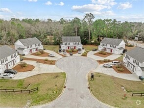 Building Photo - 122 Burgess Ln