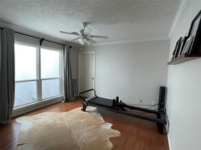 Building Photo - 4523 Acacia St