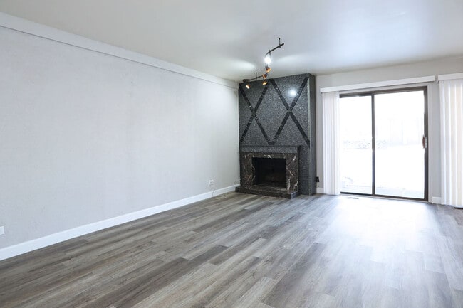 Foto del edificio - 236 Deerpath Ct