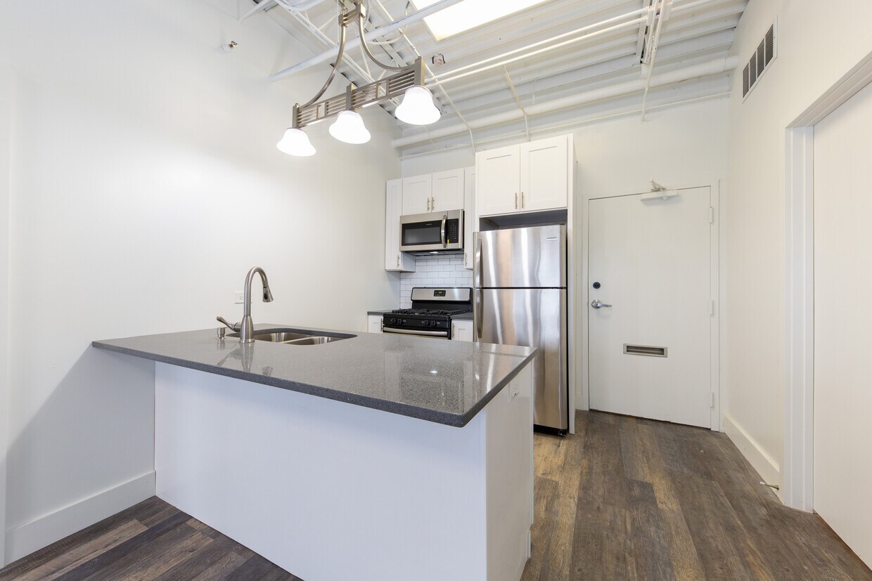 Foto principal - 460 Coventry Ln