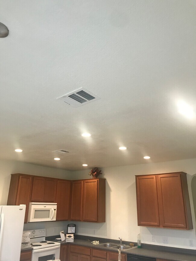 Foto del edificio - 1832 Bayland St