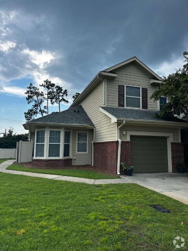 Building Photo - 301 Baldwin Rowe Cir
