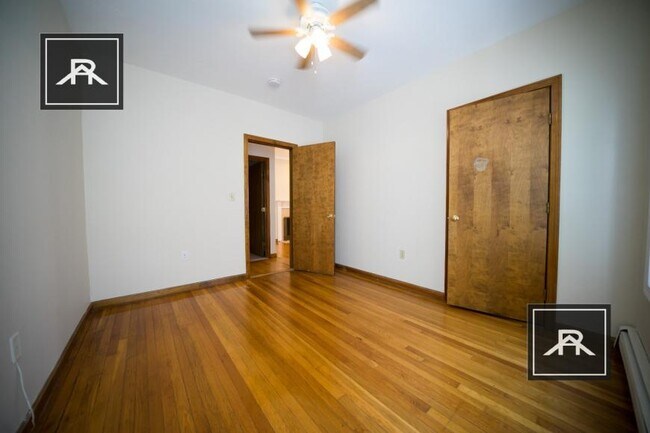 Foto del edificio - 3 bedroom in Brighton MA 02135
