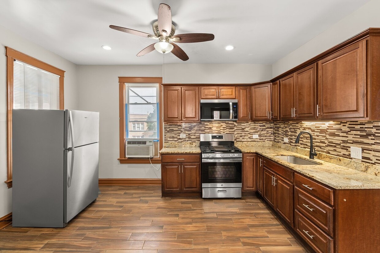 Primary Photo - 4104 W 24th Pl