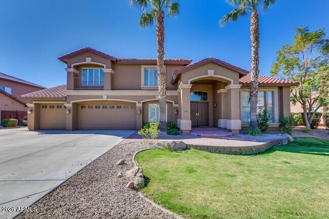 Building Photo - 1705 E Coconino Dr